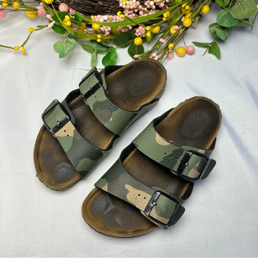 Birkenstock Arizona Little Kids Size 10 Camouflage Sandals Adjustable Straps